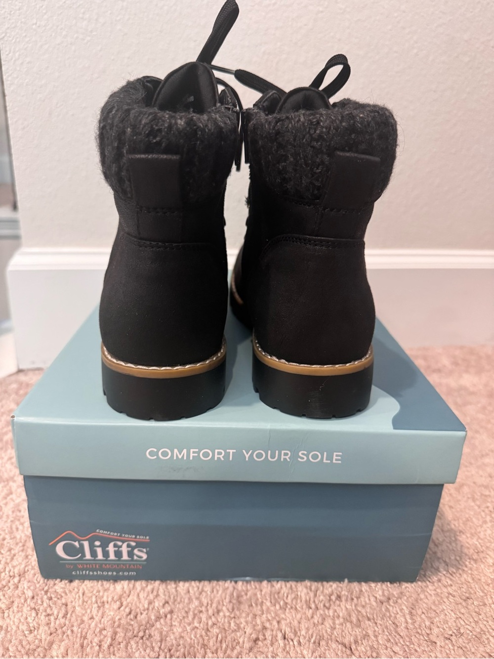 Cliffs by WHITE MOUNTAIN Black Lace-Up Ankle Hiker Boots - Picture 3 of 7